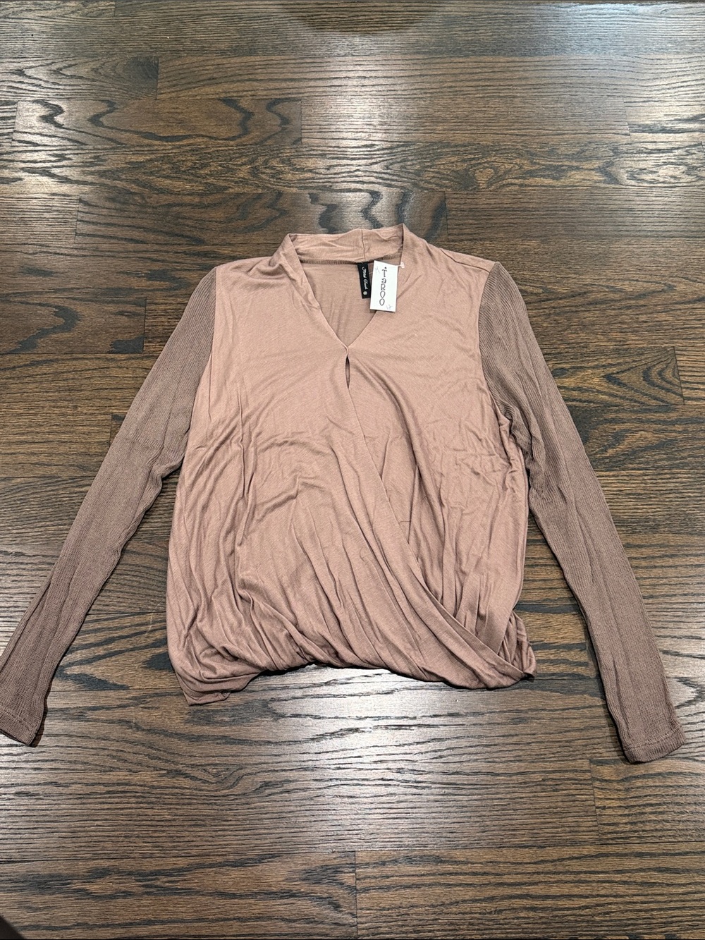 NWT Final Touch Long Sleeve Top